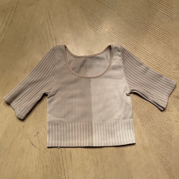 Free People Crop Workout Top - Picture 1 of 1